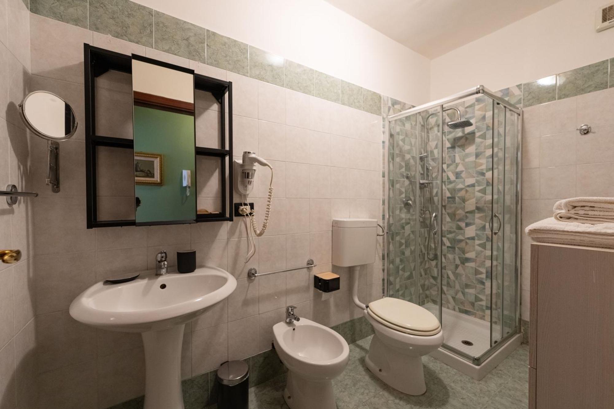 פלרמו Kalamarina Rooms מראה חיצוני תמונה
